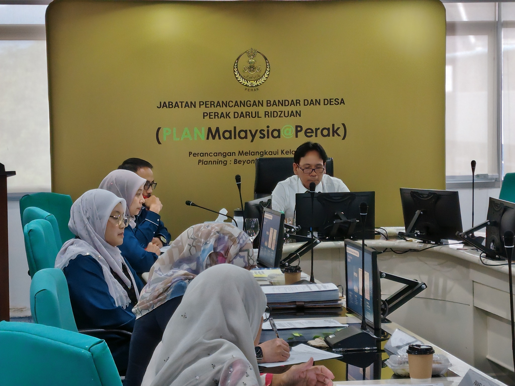 MESYUARAT PANEL PENILAI LAPORAN PENILAIAN IMPAK SOSIAL (SIA) NEGERI PERAK BIL.6/2026